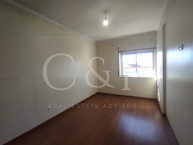 Apartamento T2 para Venda em Queluz e Belas Foto 18