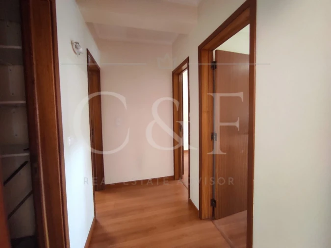 Apartamento T2 para Venda em Queluz e Belas Foto 6
