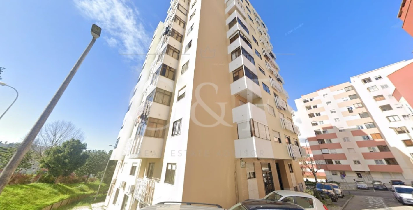 Apartamento T3 para Venda em Venteira Foto 1