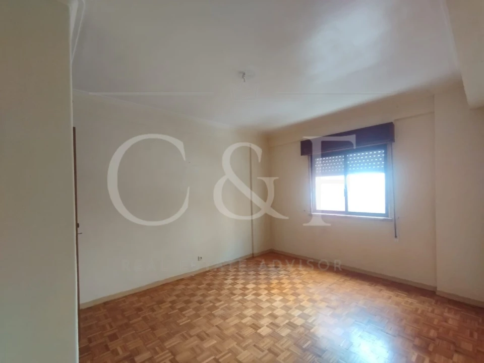 Apartamento T3 para Venda em Venteira Foto 19