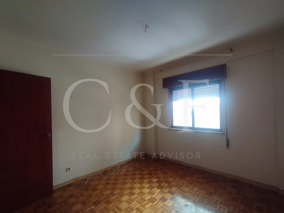 Apartamento T3 para Venda em Venteira Foto 22