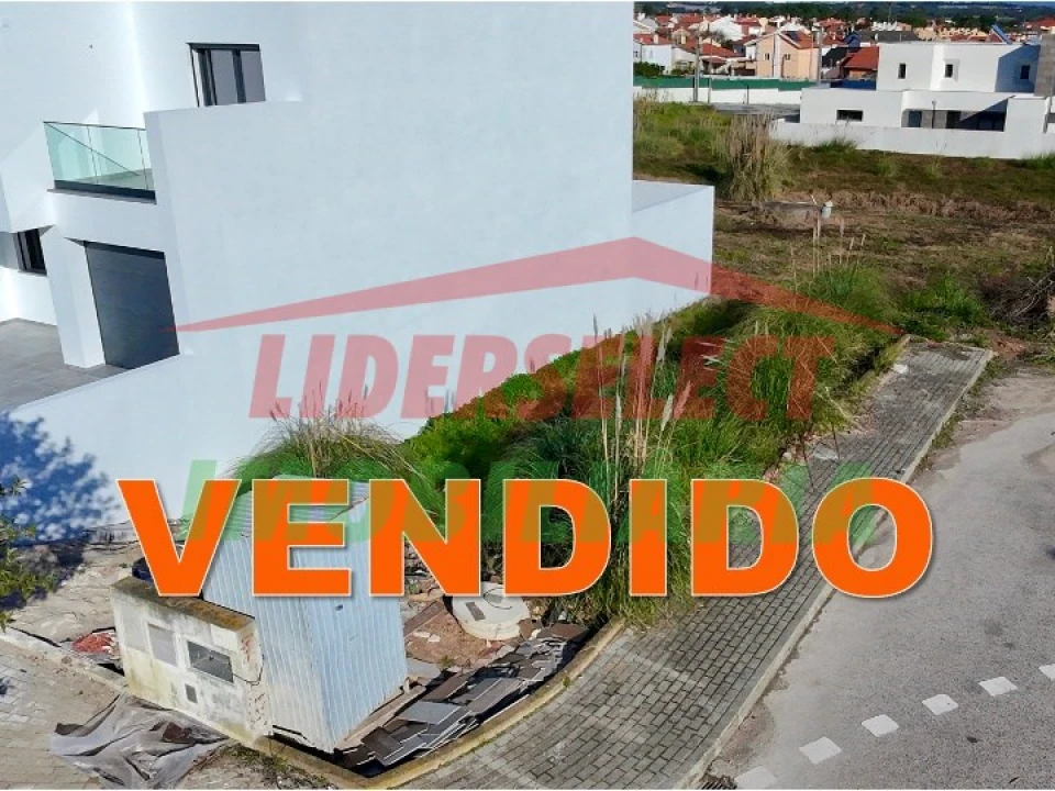 Terreno para Venda em Silveira Foto 1