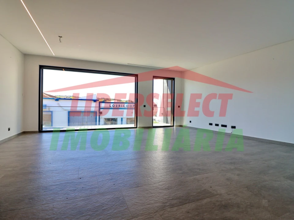 Apartamento T3 para Venda em Lourinhã e Atalaia Foto 7