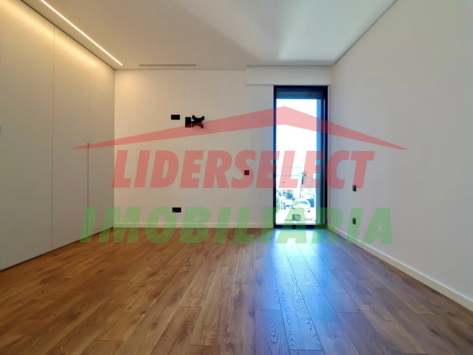 Apartamento T3 para Venda em Lourinhã e Atalaia Foto 20