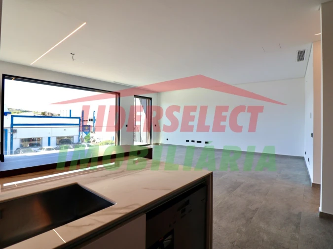 Apartamento T3 para Venda em Lourinhã e Atalaia Foto 5