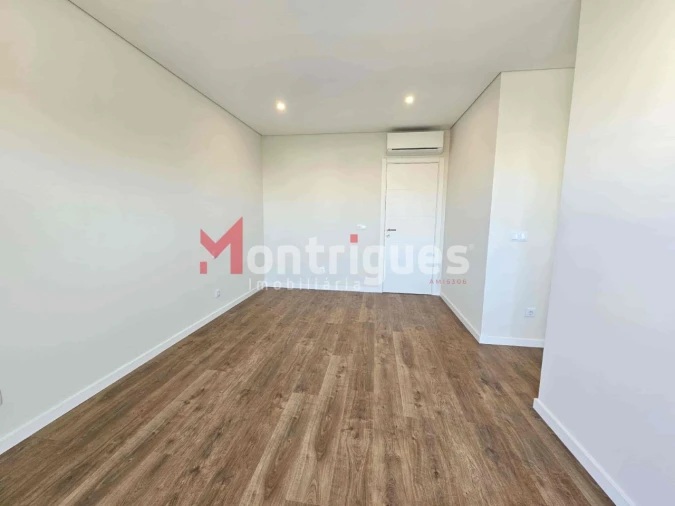 Apartamento T3 para Venda em Montijo e Afonsoeiro Foto 14