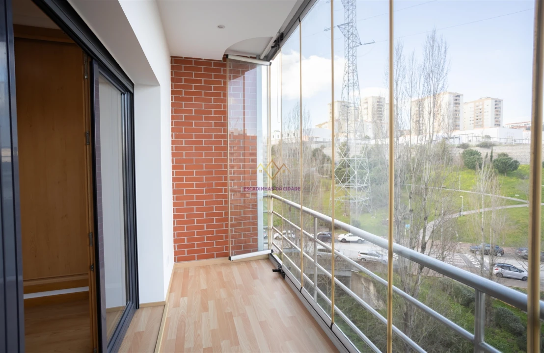 Apartamento T3 para Venda em Odivelas Foto 5