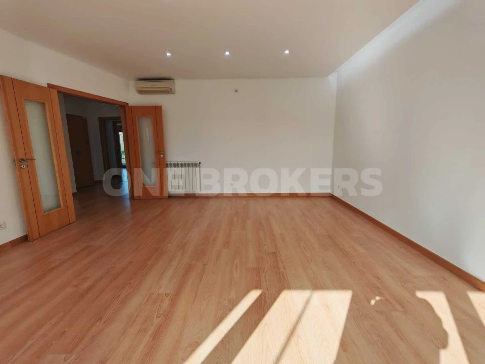 Apartamento T3 para Venda em Odivelas Foto 11
