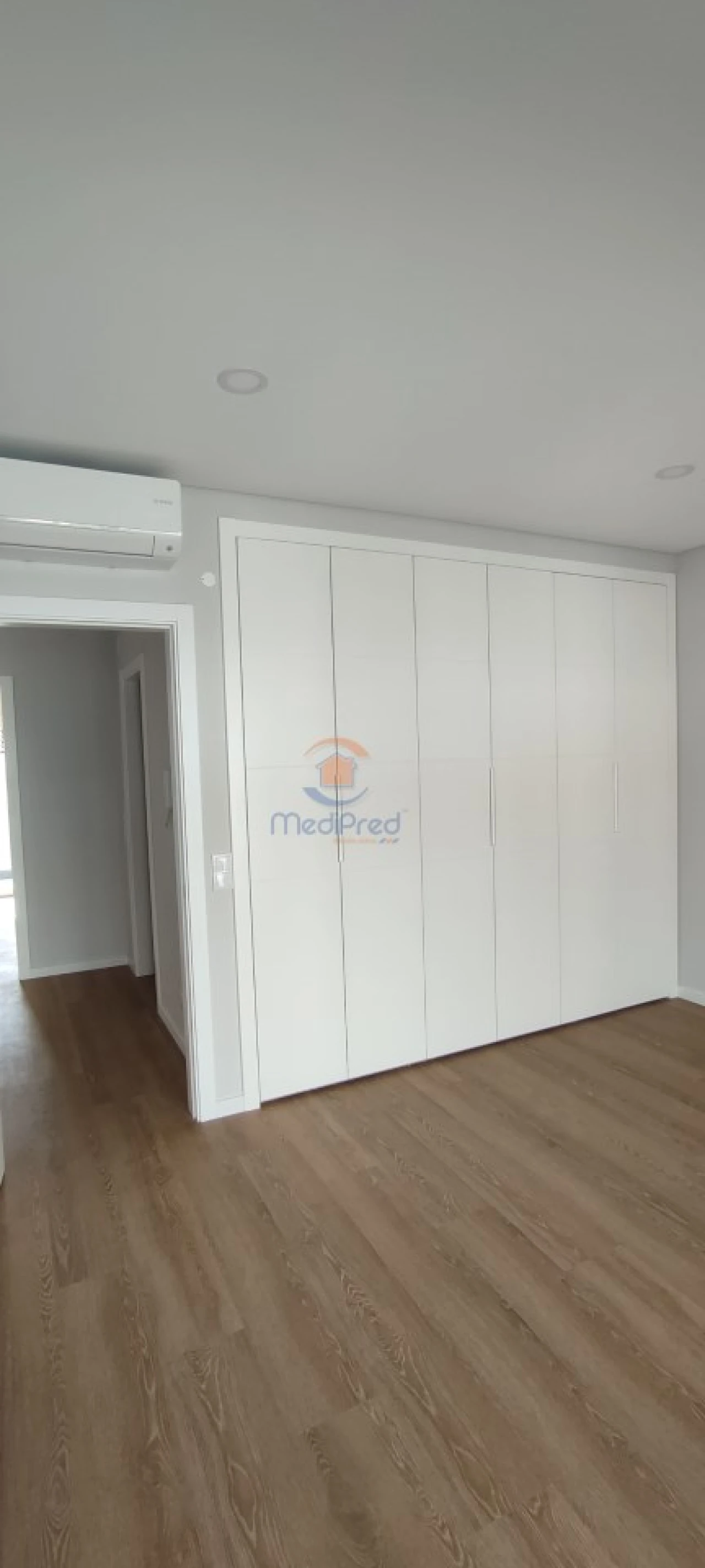 Apartamento T2 para Venda em Santo António dos Cavaleiros e Frielas Foto 5