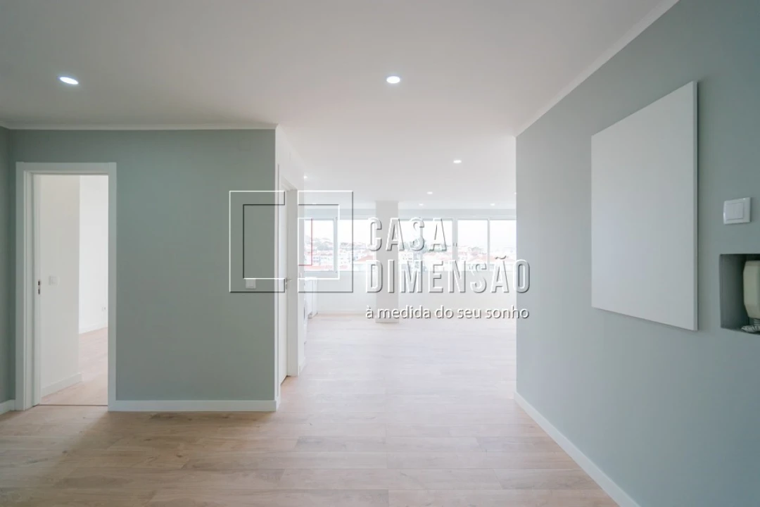 Apartamento T4 para Venda em Águas Livres Foto 2