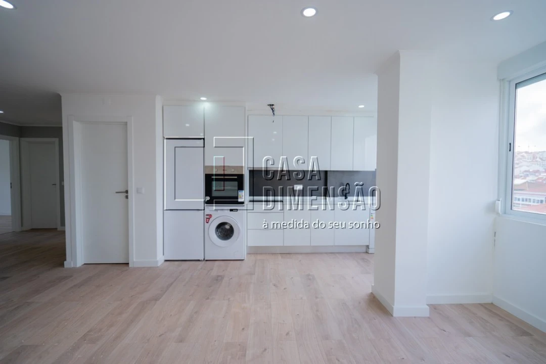 Apartamento T4 para Venda em Águas Livres Foto 7