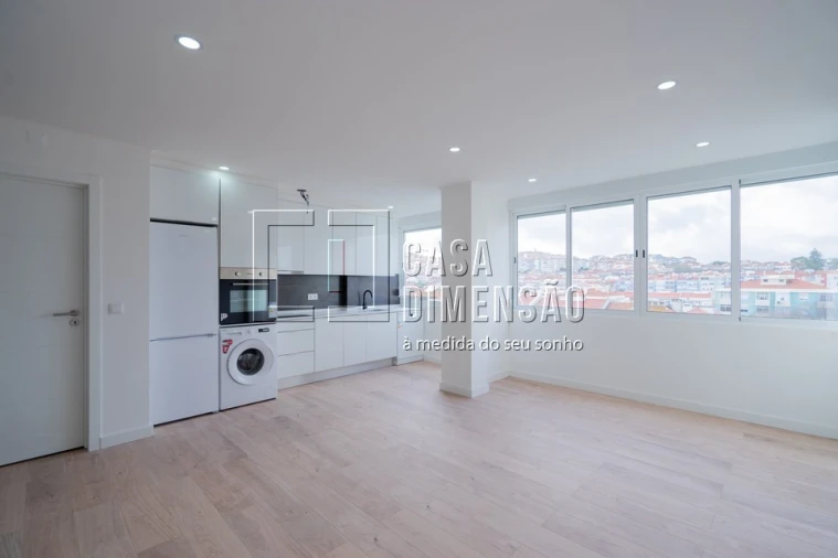 Apartamento T4 para Venda em Águas Livres Foto 6