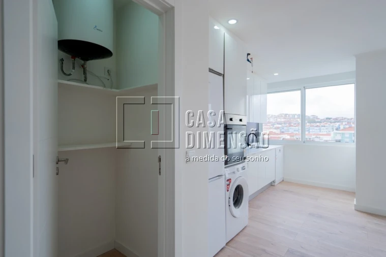 Apartamento T4 para Venda em Águas Livres Foto 9