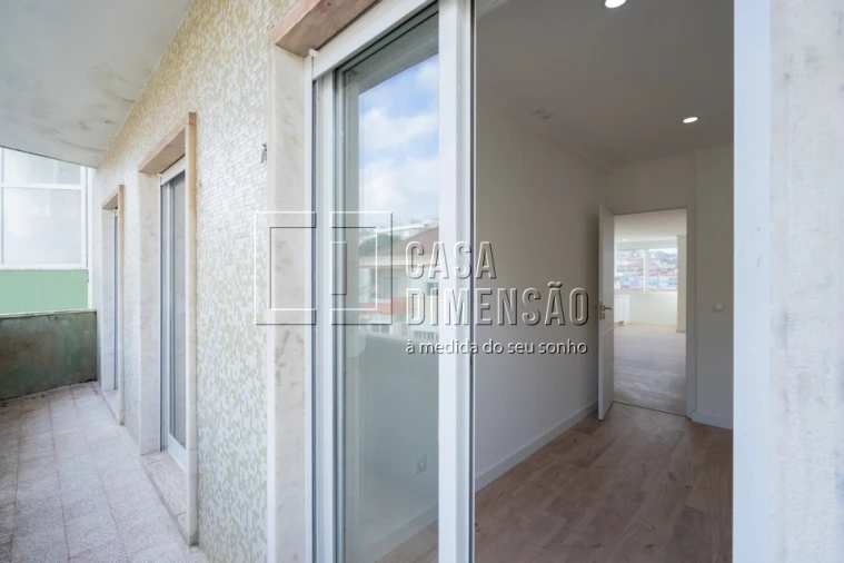 Apartamento T4 para Venda em Águas Livres Foto 17