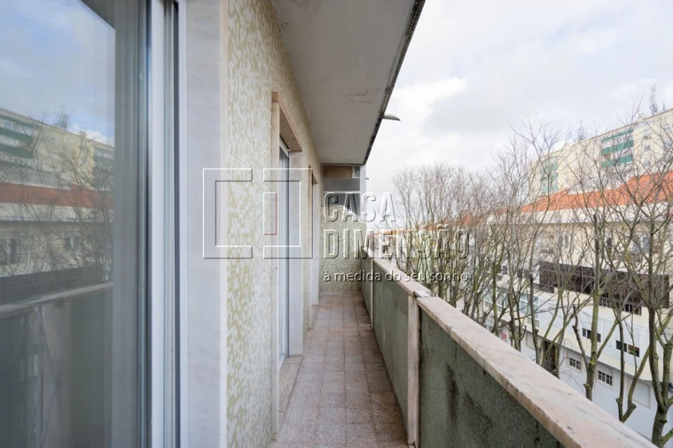 Apartamento T4 para Venda em Águas Livres Foto 27