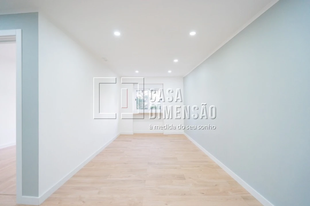 Apartamento T3 para Venda em Águas Livres Foto 5