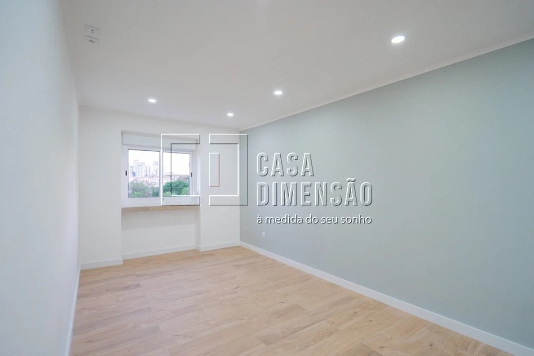 Apartamento T3 para Venda em Águas Livres Foto 8