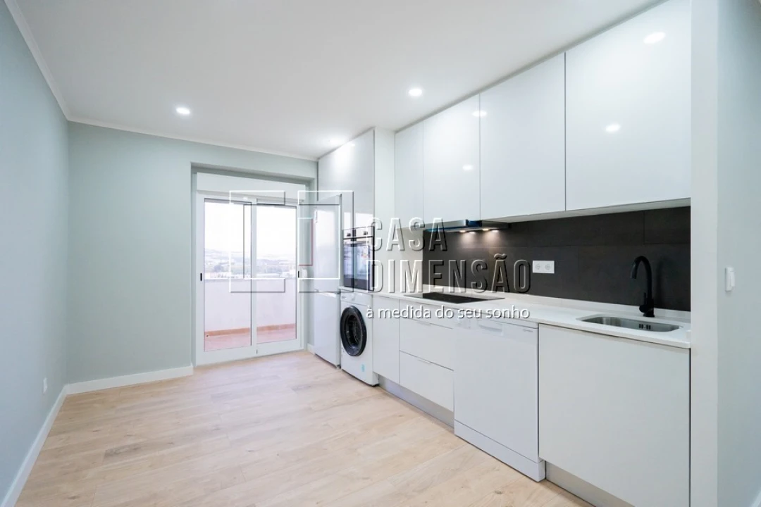 Apartamento T3 para Venda em Águas Livres Foto 13