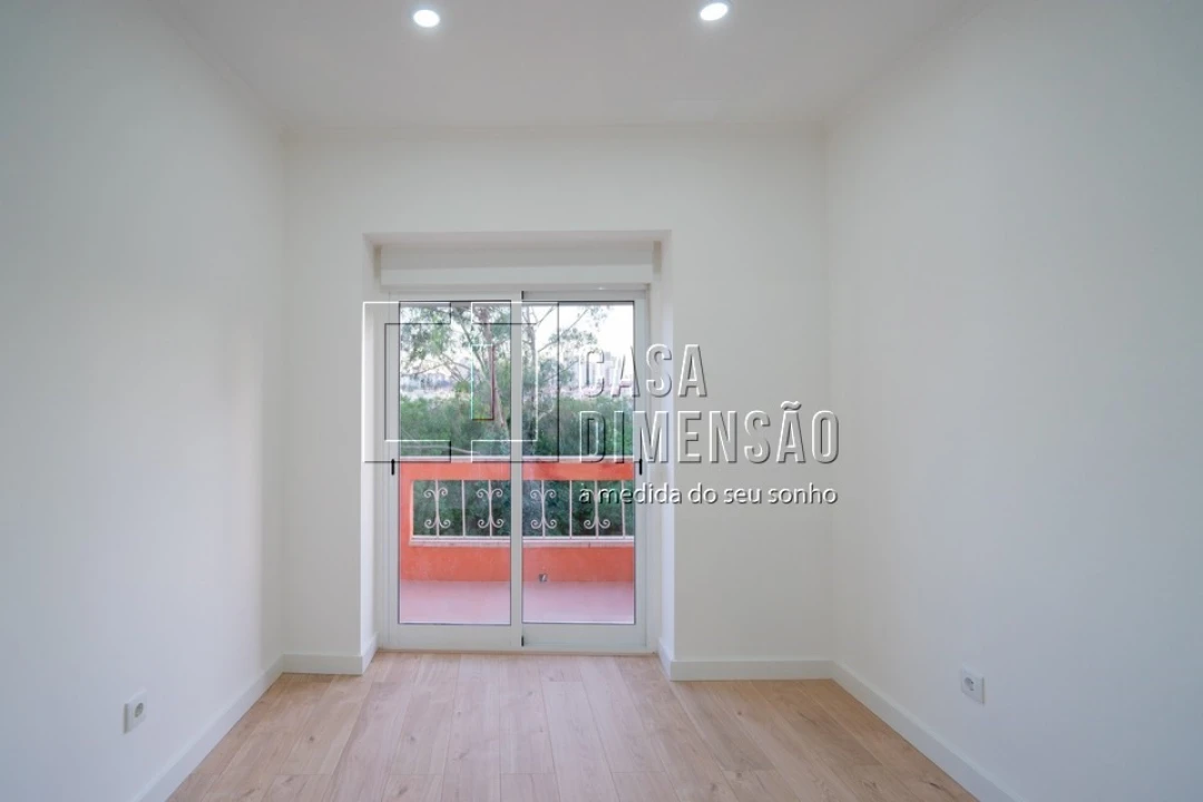 Apartamento T3 para Venda em Águas Livres Foto 28
