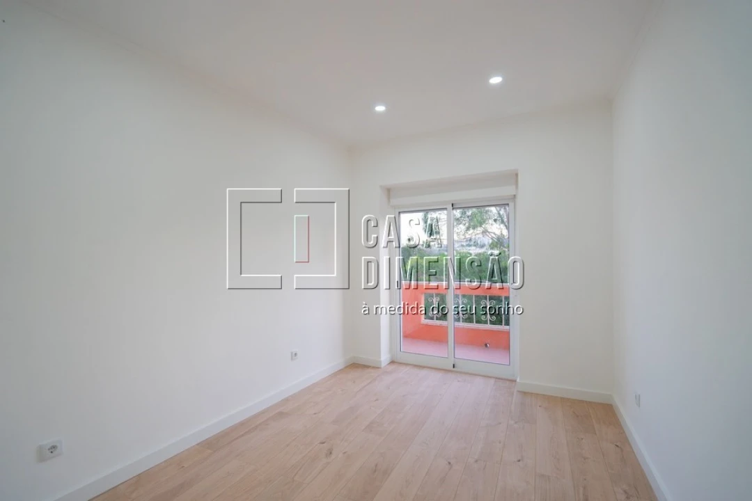 Apartamento T3 para Venda em Águas Livres Foto 29