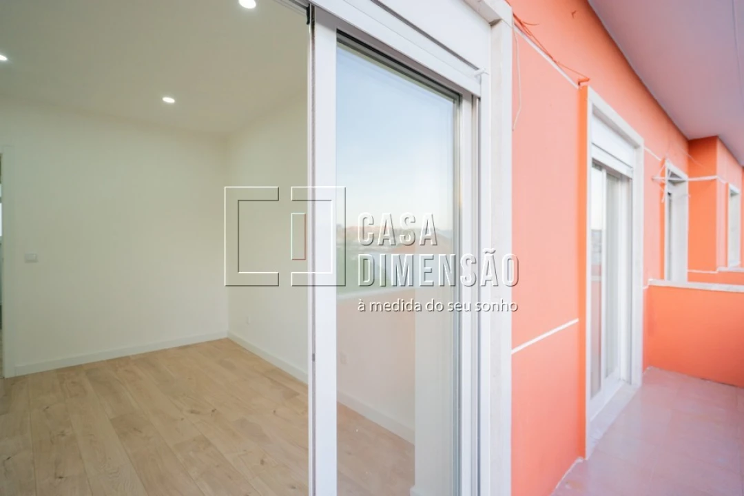 Apartamento T3 para Venda em Águas Livres Foto 32