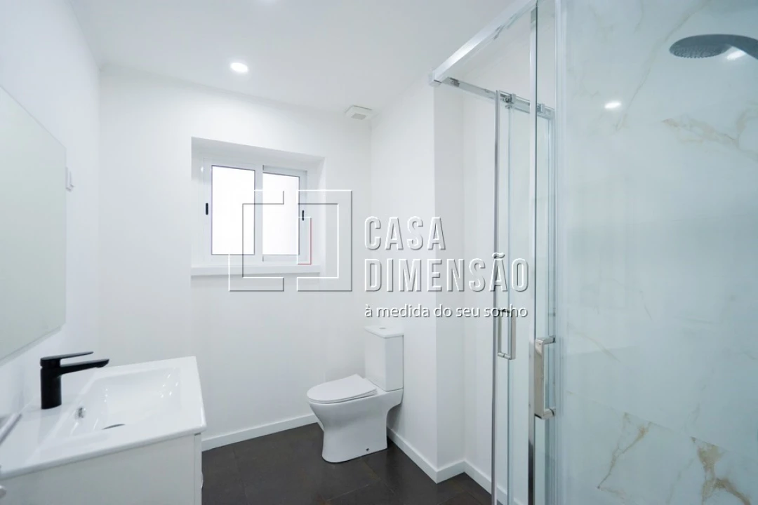 Apartamento T3 para Venda em Águas Livres Foto 39