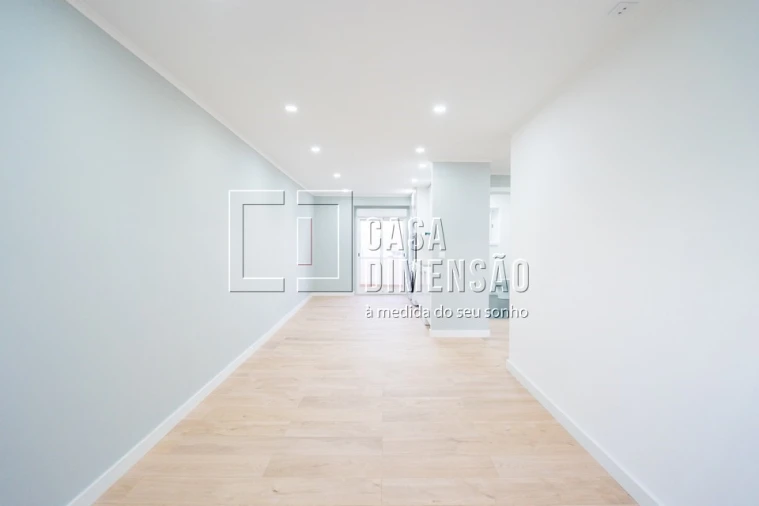 Apartamento T3 para Venda em Águas Livres Foto 9