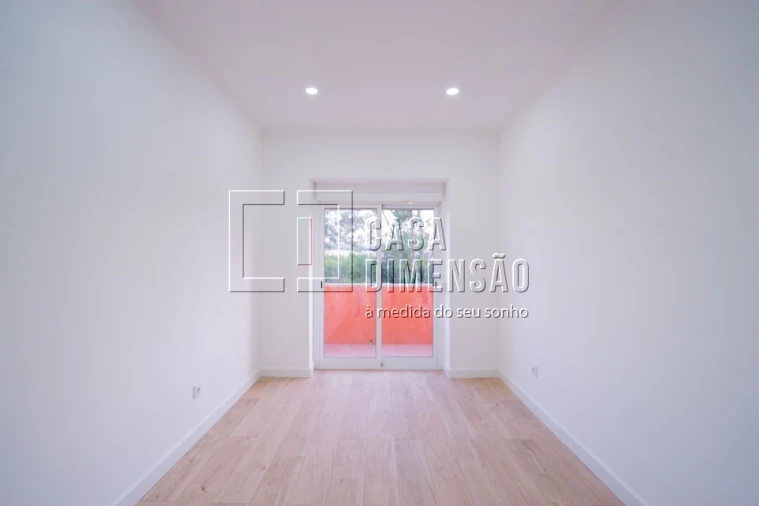 Apartamento T3 para Venda em Águas Livres Foto 24