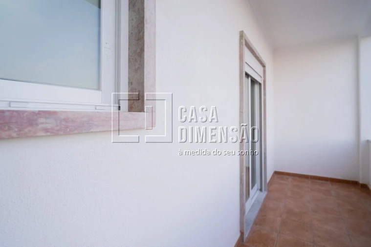 Apartamento T3 para Venda em Águas Livres Foto 36