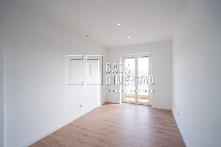 Apartamento T3 para Venda em Queluz e Belas Foto 23