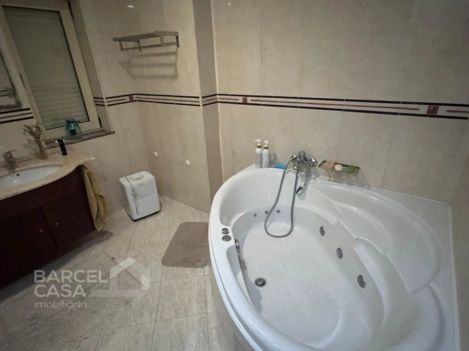 Moradia T4 para Venda em Tamel (São Verissimo) Foto 5