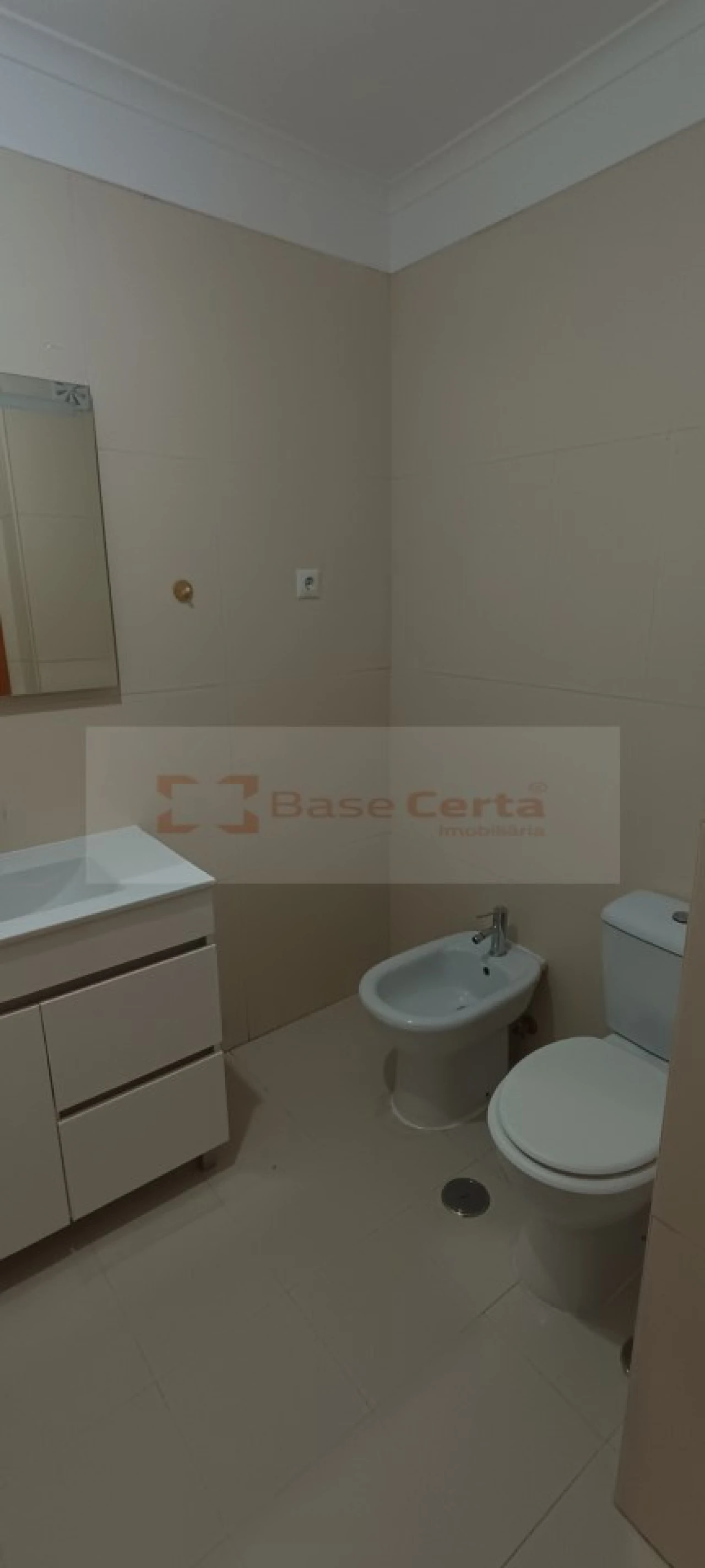 Apartamento T3 para Venda em Rio de Mouro Foto 16