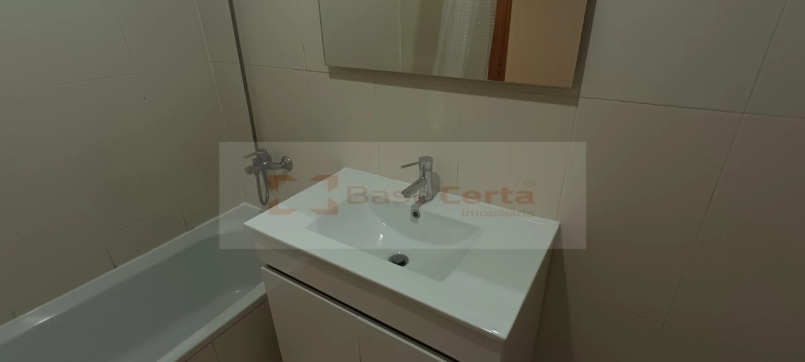 Apartamento T3 para Venda em Rio de Mouro Foto 17