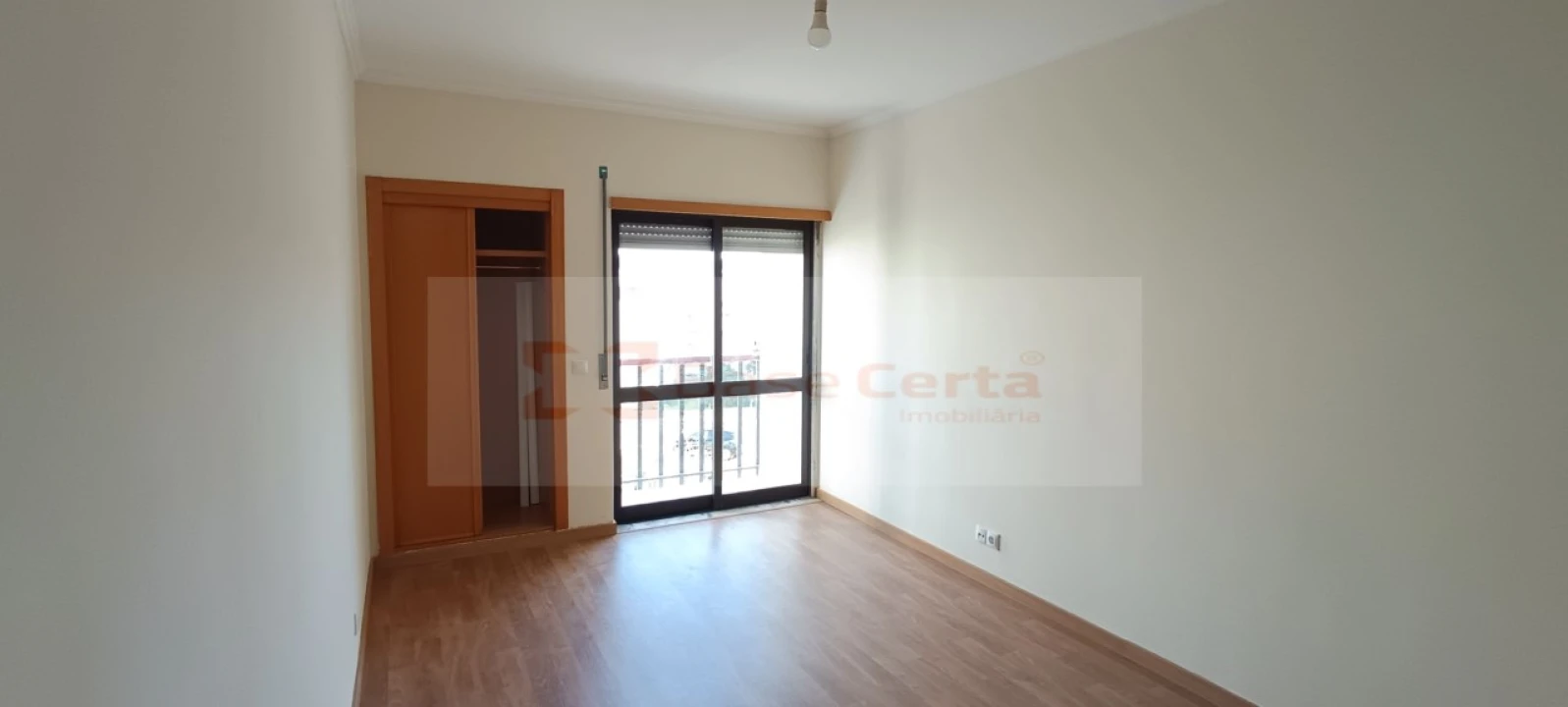 Apartamento T3 para Venda em Rio de Mouro Foto 27