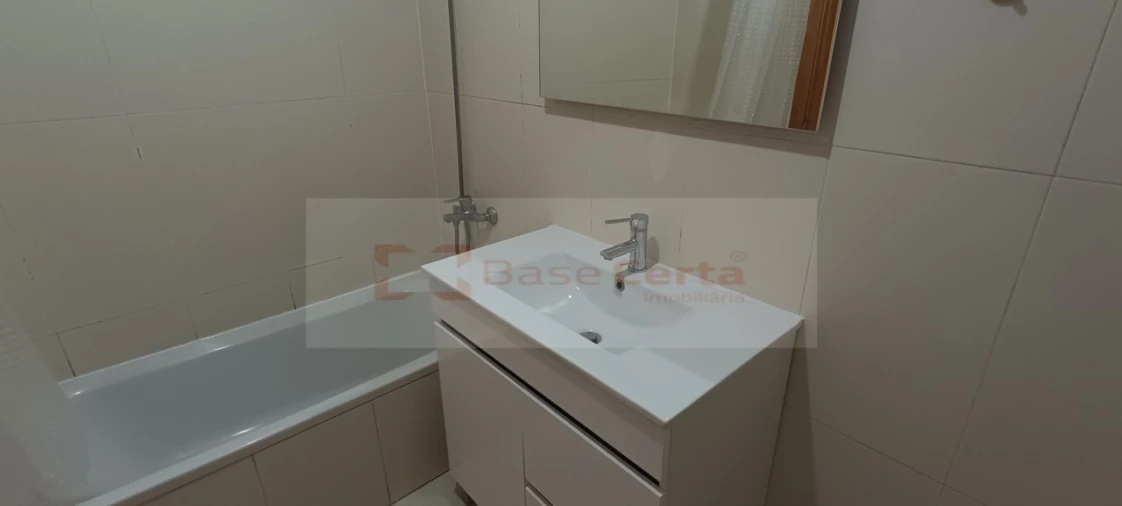 Apartamento T3 para Venda em Rio de Mouro Foto 7