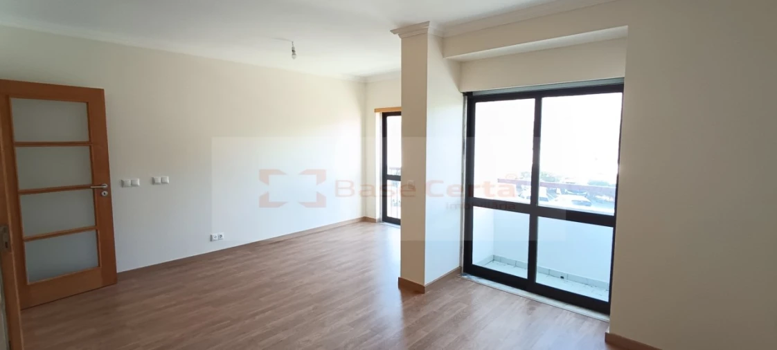 Apartamento T3 para Venda em Rio de Mouro Foto 11