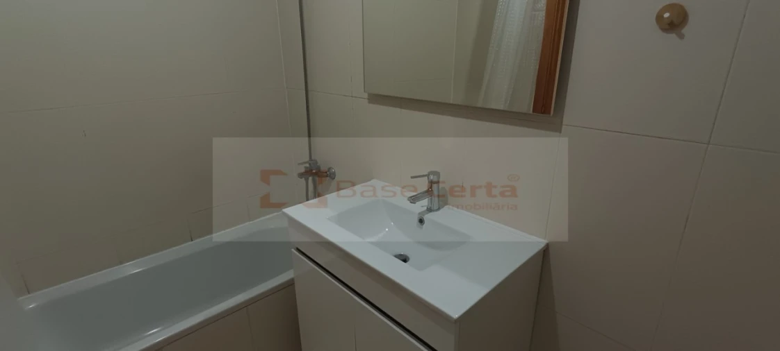 Apartamento T3 para Venda em Rio de Mouro Foto 18