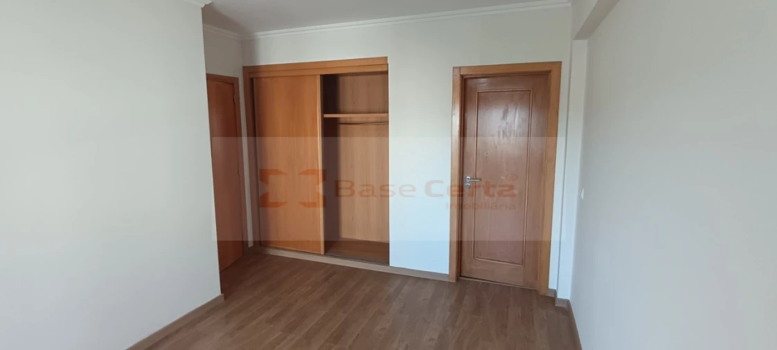 Apartamento T3 para Venda em Rio de Mouro Foto 20