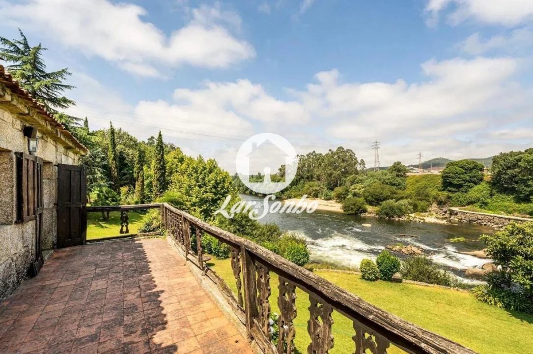 Quinta T6 para Venda em Barcelinhos Foto 2