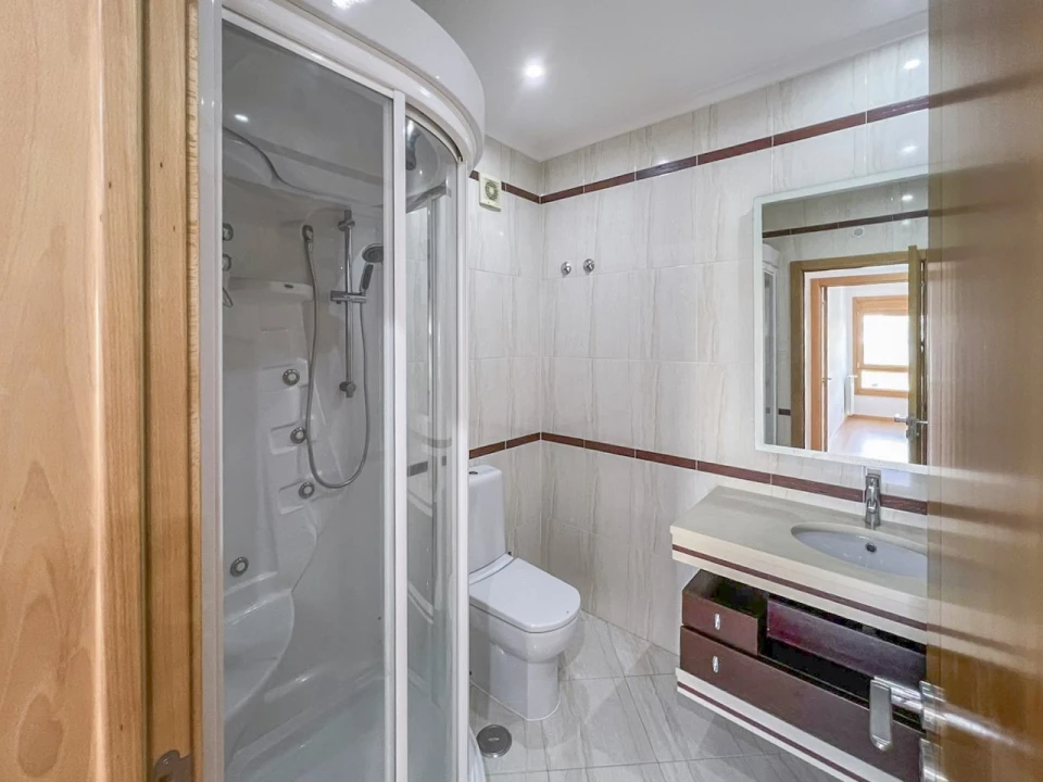 Apartamento T3 para Venda em Odivelas Foto 12