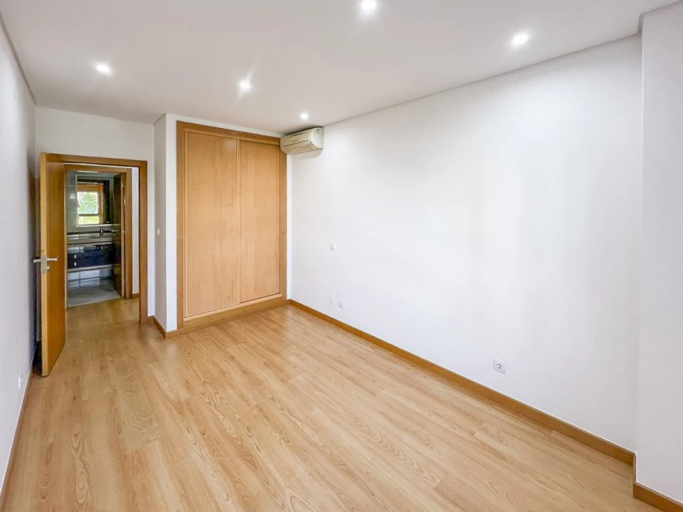 Apartamento T3 para Venda em Odivelas Foto 15