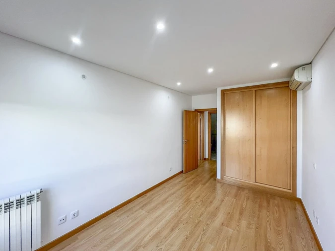 Apartamento T3 para Venda em Odivelas Foto 16