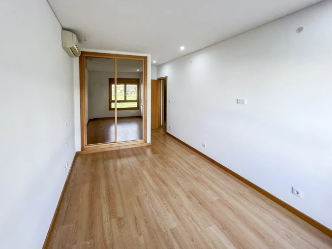 Apartamento T3 para Venda em Odivelas Foto 19