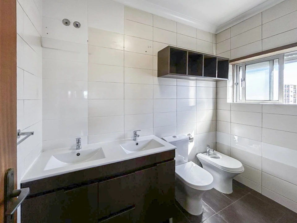 Apartamento T2 para Venda em Queluz e Belas Foto 15