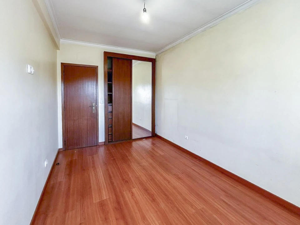 Apartamento T2 para Venda em Queluz e Belas Foto 9