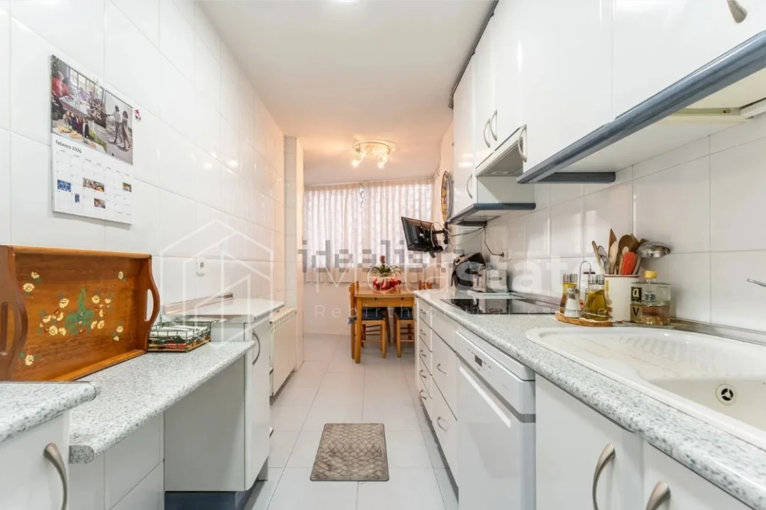 Apartamento T4 para Venda em Areeiro Foto 17