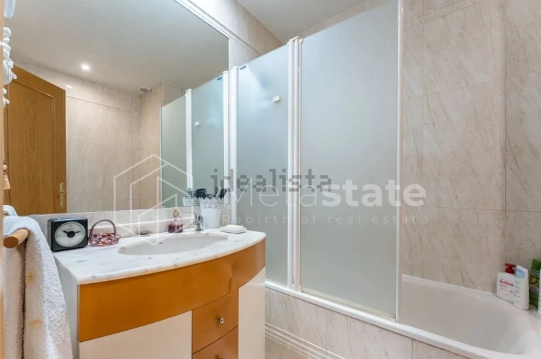 Apartamento T4 para Venda em Areeiro Foto 9