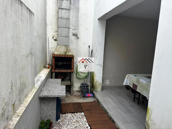 Moradia T3 para Venda em São Pedro Foto 44