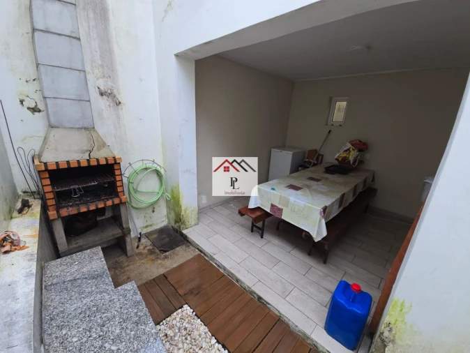 Moradia T3 para Venda em São Pedro Foto 17