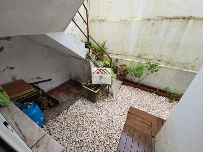 Moradia T3 para Venda em São Pedro Foto 2